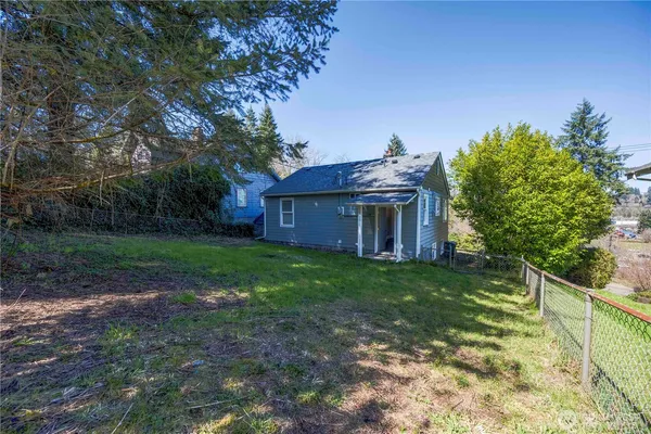 $339,950 | 211 West Harvard Avenue, Shelton, WA 98584