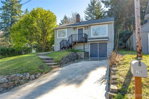 $339,950 | 211 West Harvard Avenue, Shelton, WA 98584