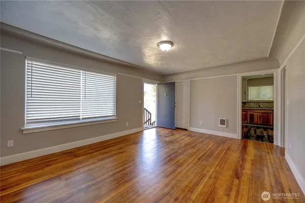 $339,950 | 211 West Harvard Avenue, Shelton, WA 98584