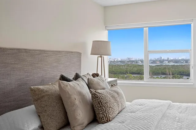 $795,000 | 1750 Benjamin Franklin Drive, Unit 9G, Sarasota, FL 34236