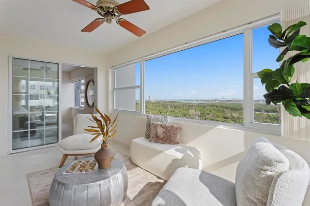 $795,000 | 1750 Benjamin Franklin Drive, Unit 9G, Sarasota, FL 34236