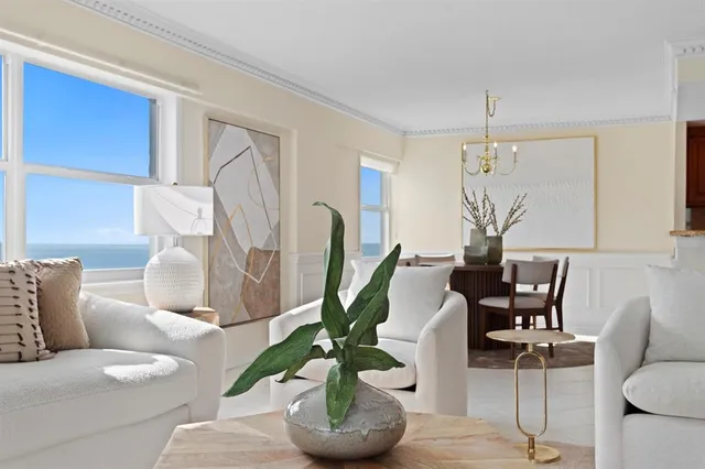 $795,000 | 1750 Benjamin Franklin Drive, Unit 9G, Sarasota, FL 34236