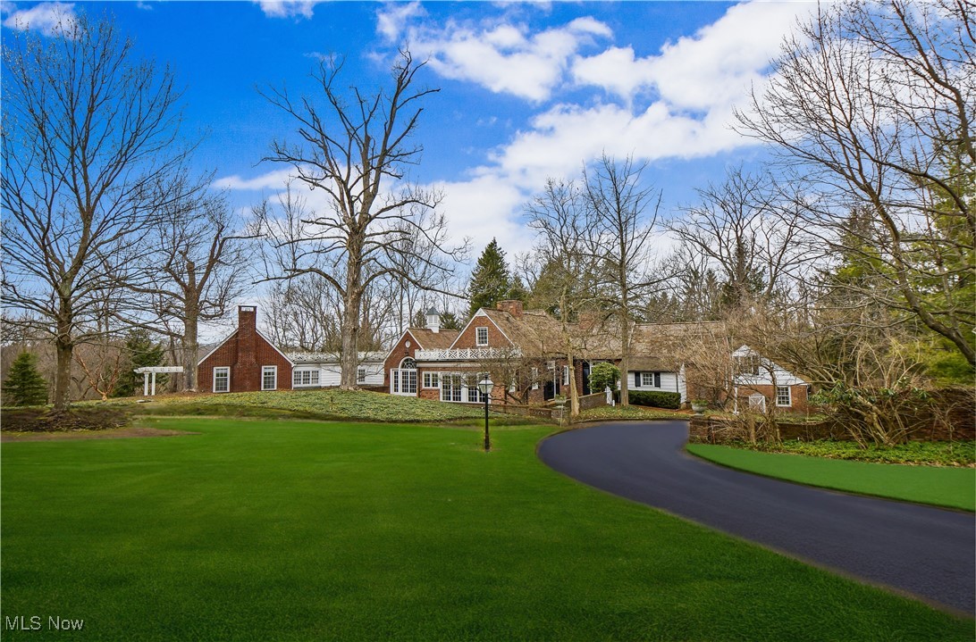 3452 Roundwood Road Hunting Valley, OH 44022 - Photo 1 of 34 Gallery Image 1
