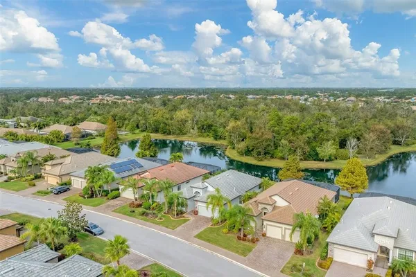 $565,000 | 7909 Rio Bella Place, Bradenton, FL 34201