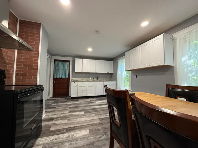 $219,500 | 14 Robinson Avenue, Bennington, VT 05201