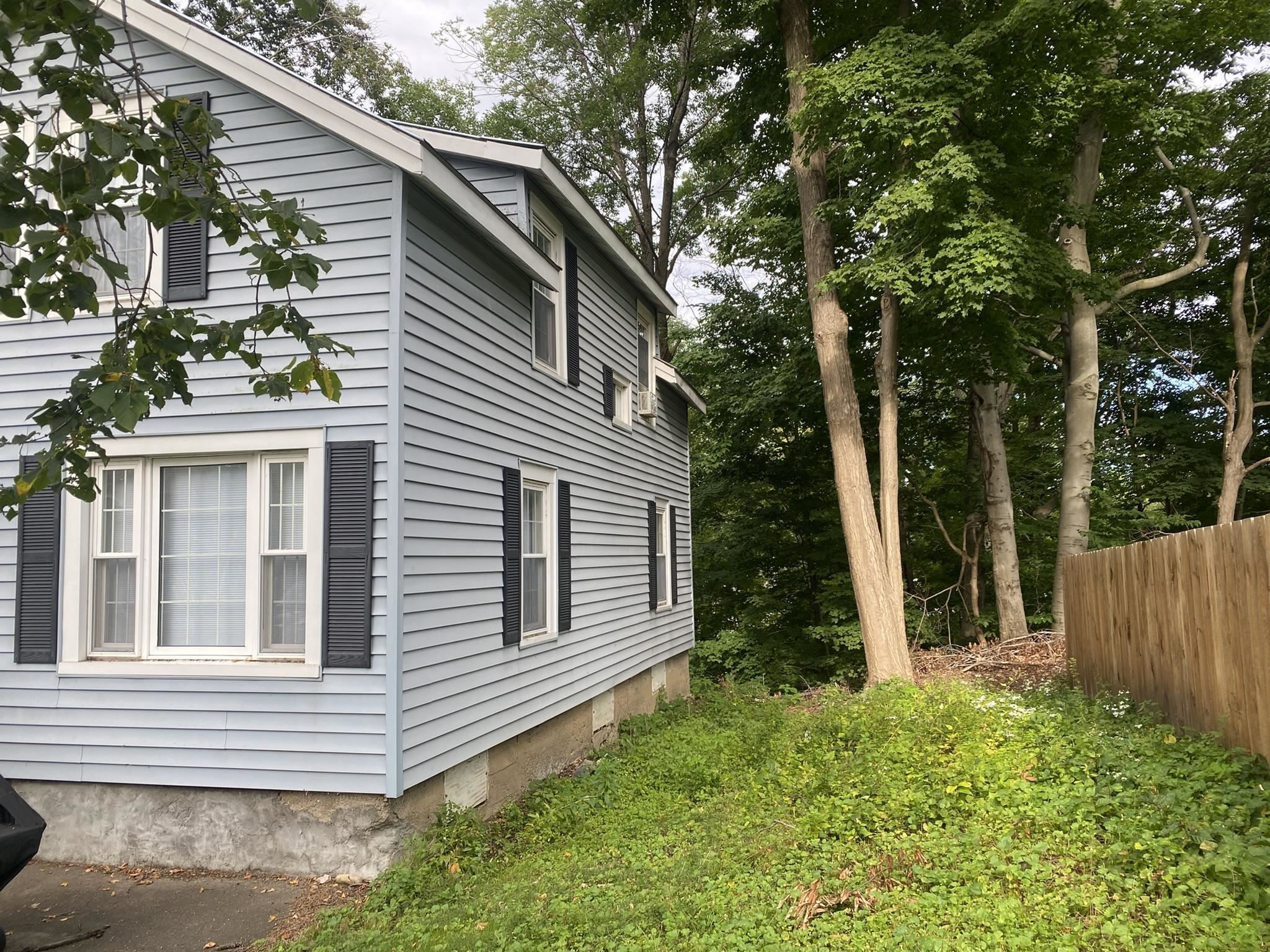 14 Robinson Avenue Bennington, VT 05201 - Photo 2 of 19