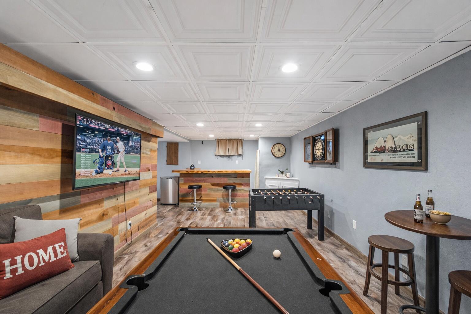 827 South Fancher Road Mount Pleasant, WI 53406 - Photo 18 of 26 Can be used as entertaining space!