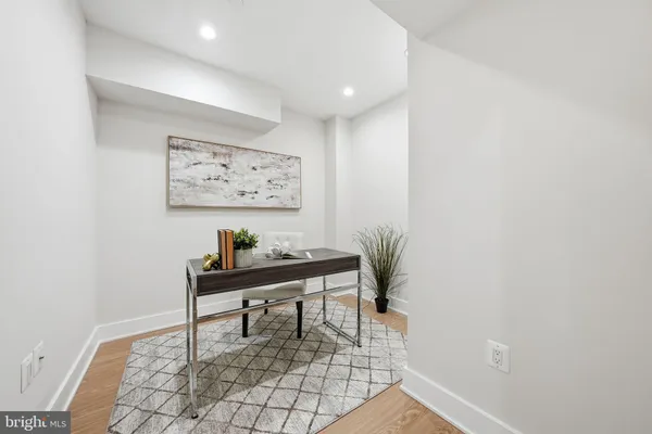 $4,299 | 2134 Wisconsin Avenue Northwest, Unit 4, Washington, DC 20007