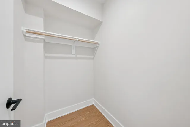 $4,500 | 2134 Wisconsin Avenue Northwest, Unit 4, Washington, DC 20007