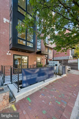 $4,500 | 2134 Wisconsin Avenue Northwest, Unit 4, Washington, DC 20007