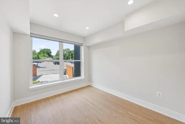 $4,500 | 2134 Wisconsin Avenue Northwest, Unit 4, Washington, DC 20007