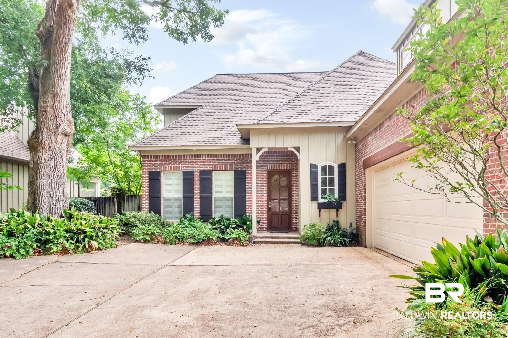 308 Wacker Lane North Mobile, AL 36608 - Photo 2 of 37