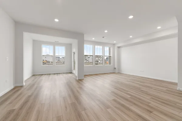 $3,095 | 672 Switchgrass Way, Unit 58005, Bolingbrook, IL 60490