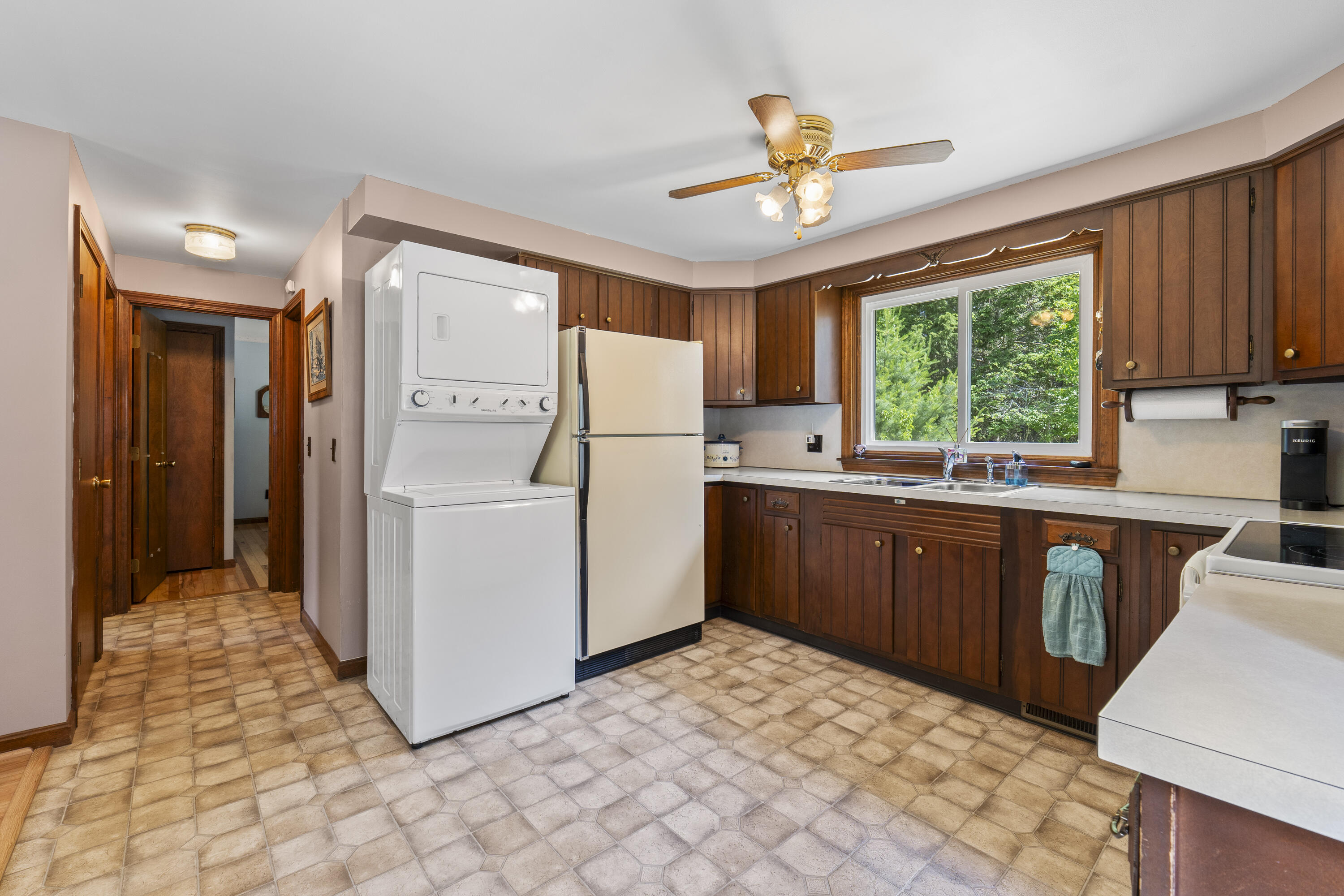101 Mountain Road Cape Neddick, ME 03902 - Photo 11 of 44 101 Mountain Rd_117