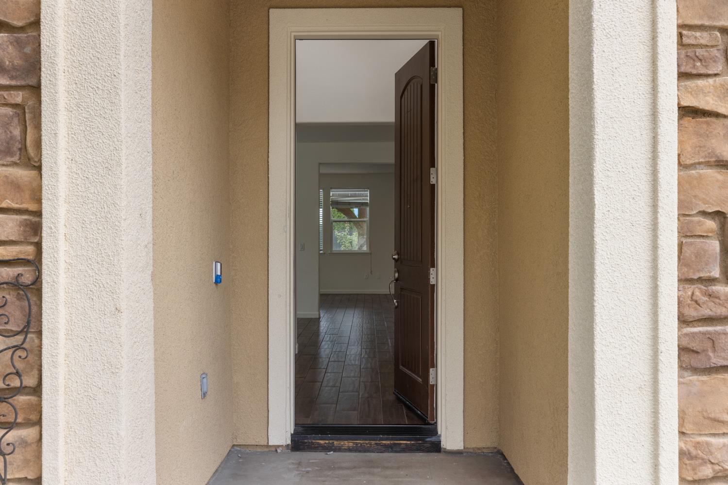 1513 Rock Spring Avenue Manteca, CA 95337 - Photo 5 of 56