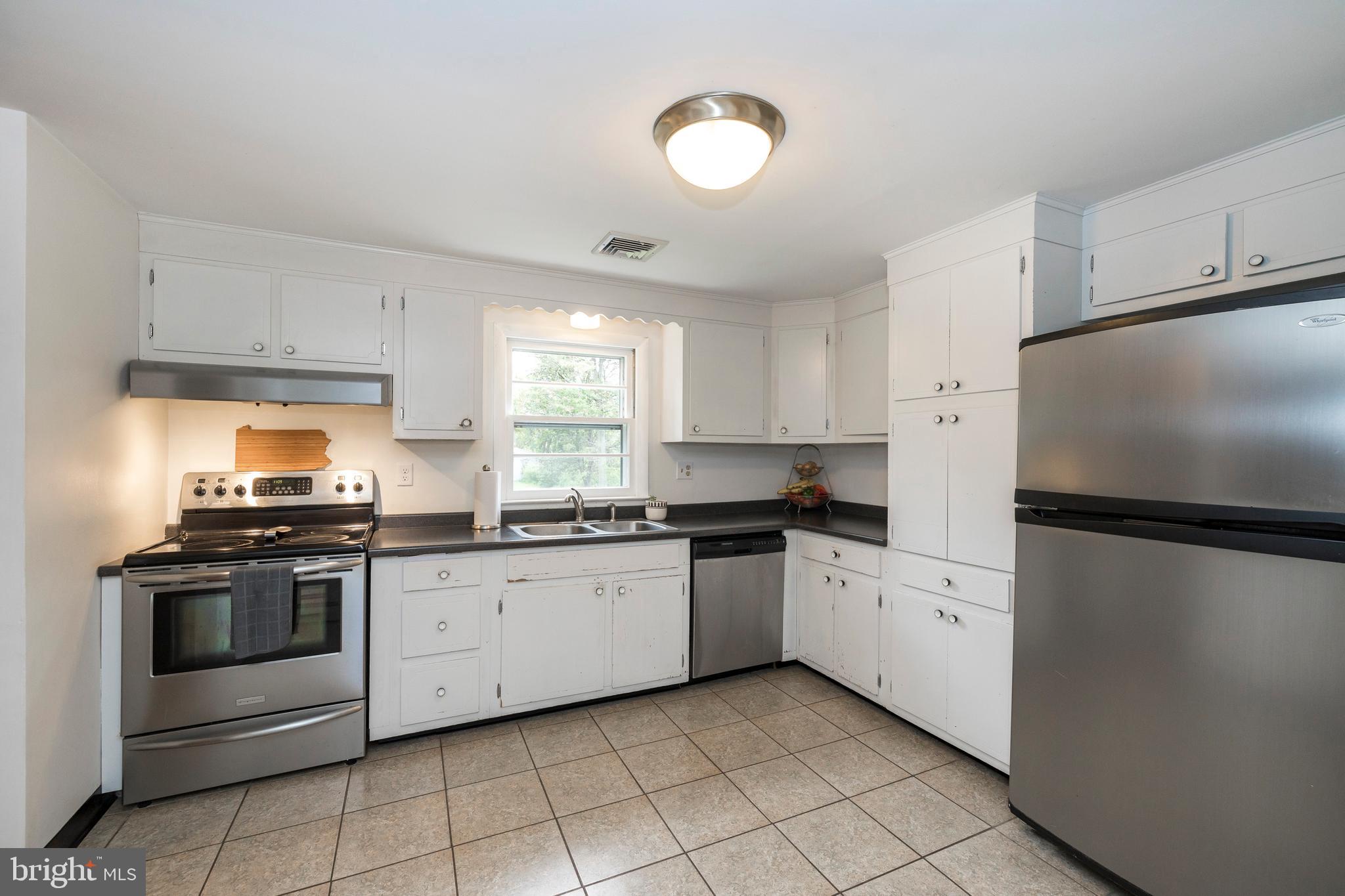 1345 Miller Road Pottstown, PA 19465 - Photo 9 of 30