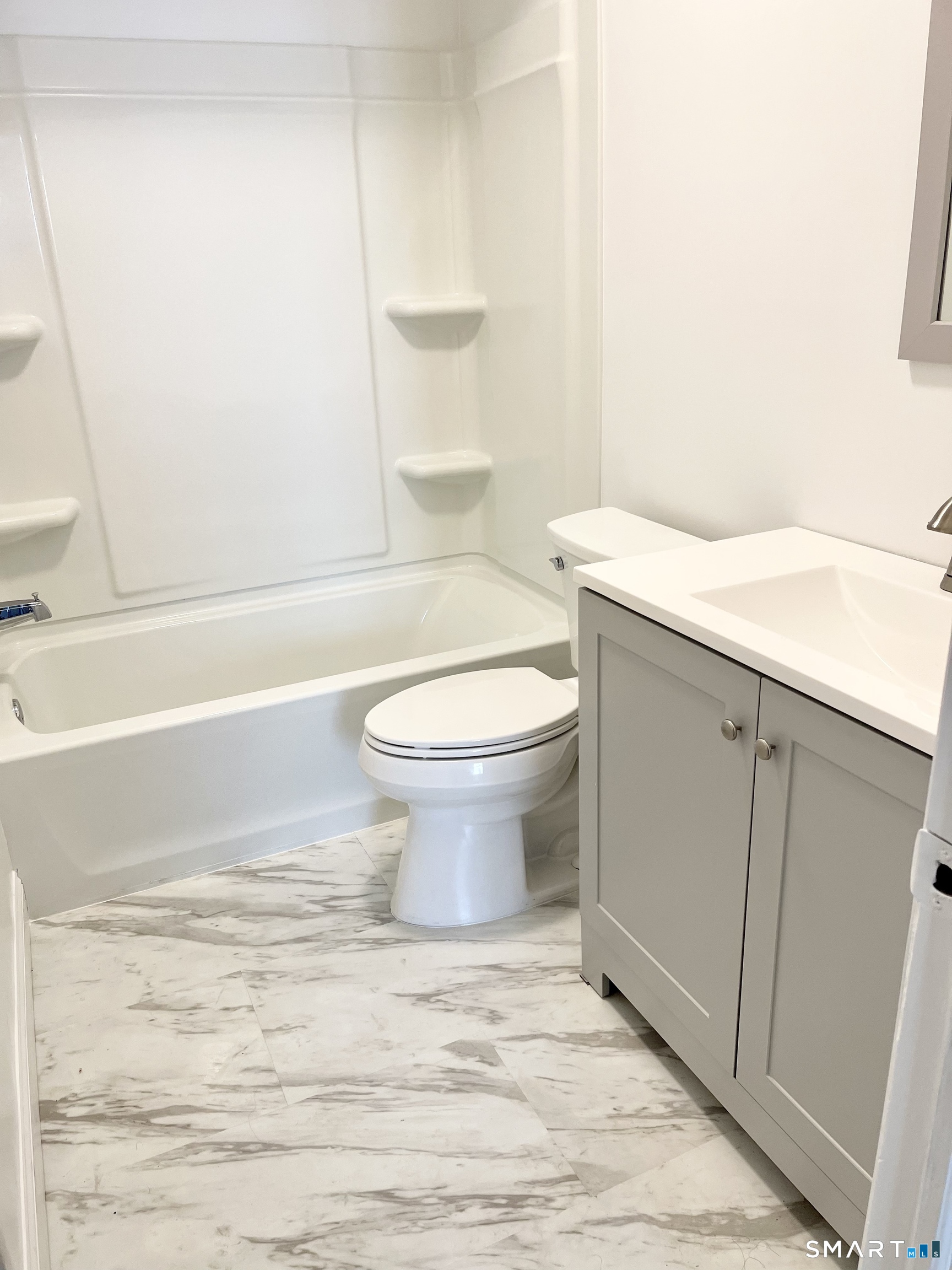 39 Balmforth Avenue Danbury, CT 06810 - Photo 11 of 13