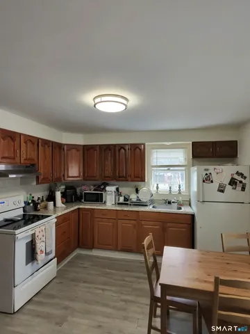 $599,999 | 39 Balmforth Avenue, Danbury, CT 06810