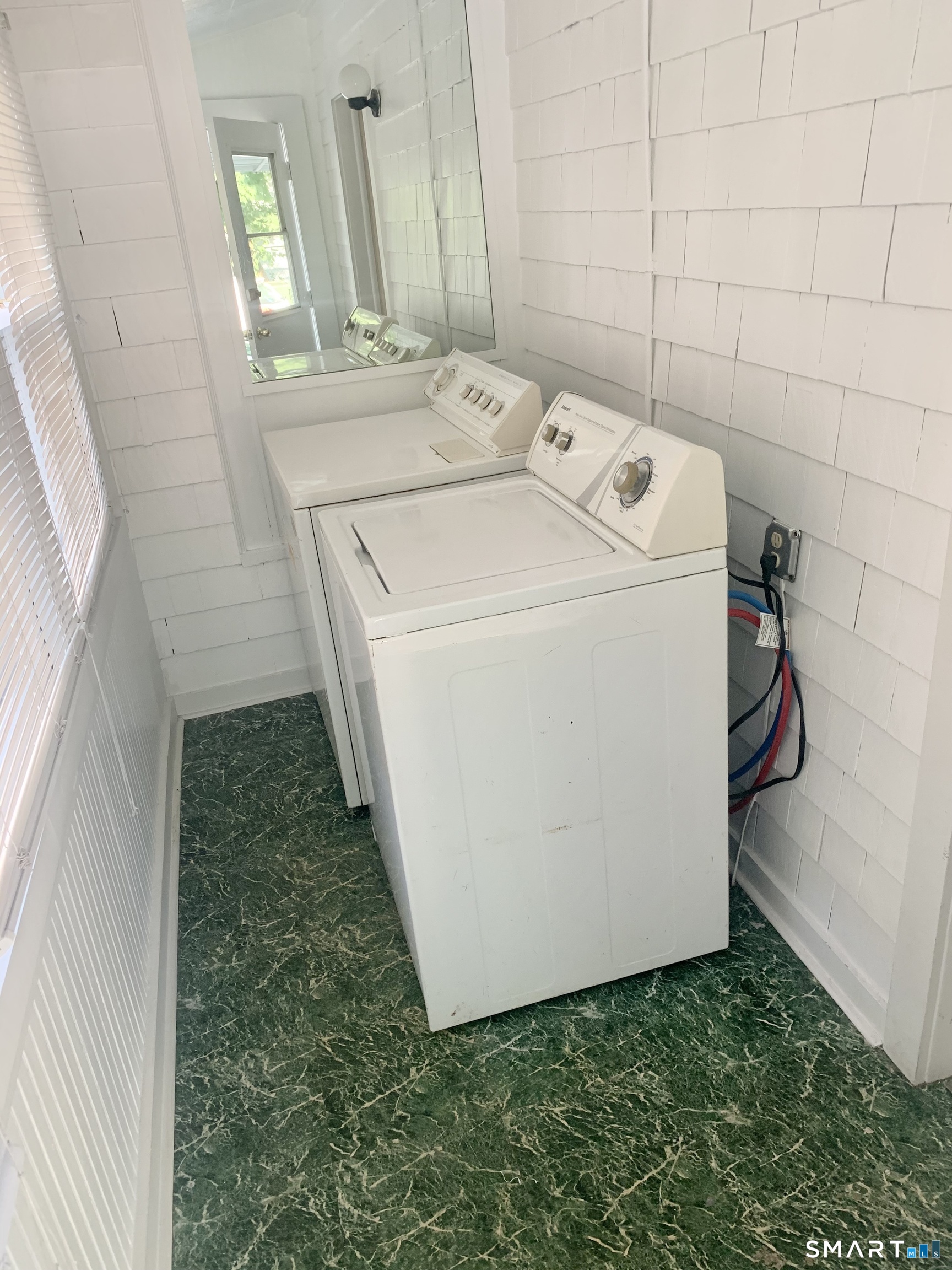 39 Balmforth Avenue Danbury, CT 06810 - Photo 9 of 13