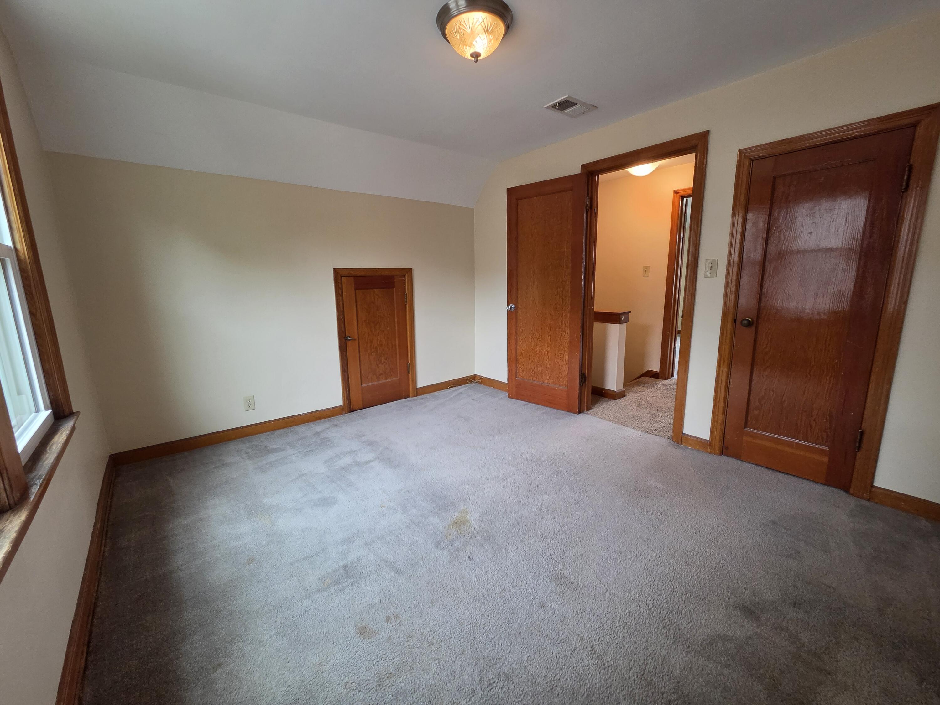 3265 South Burrell Street Milwaukee, WI 53207 - Photo 37 of 39 Bedroom 3