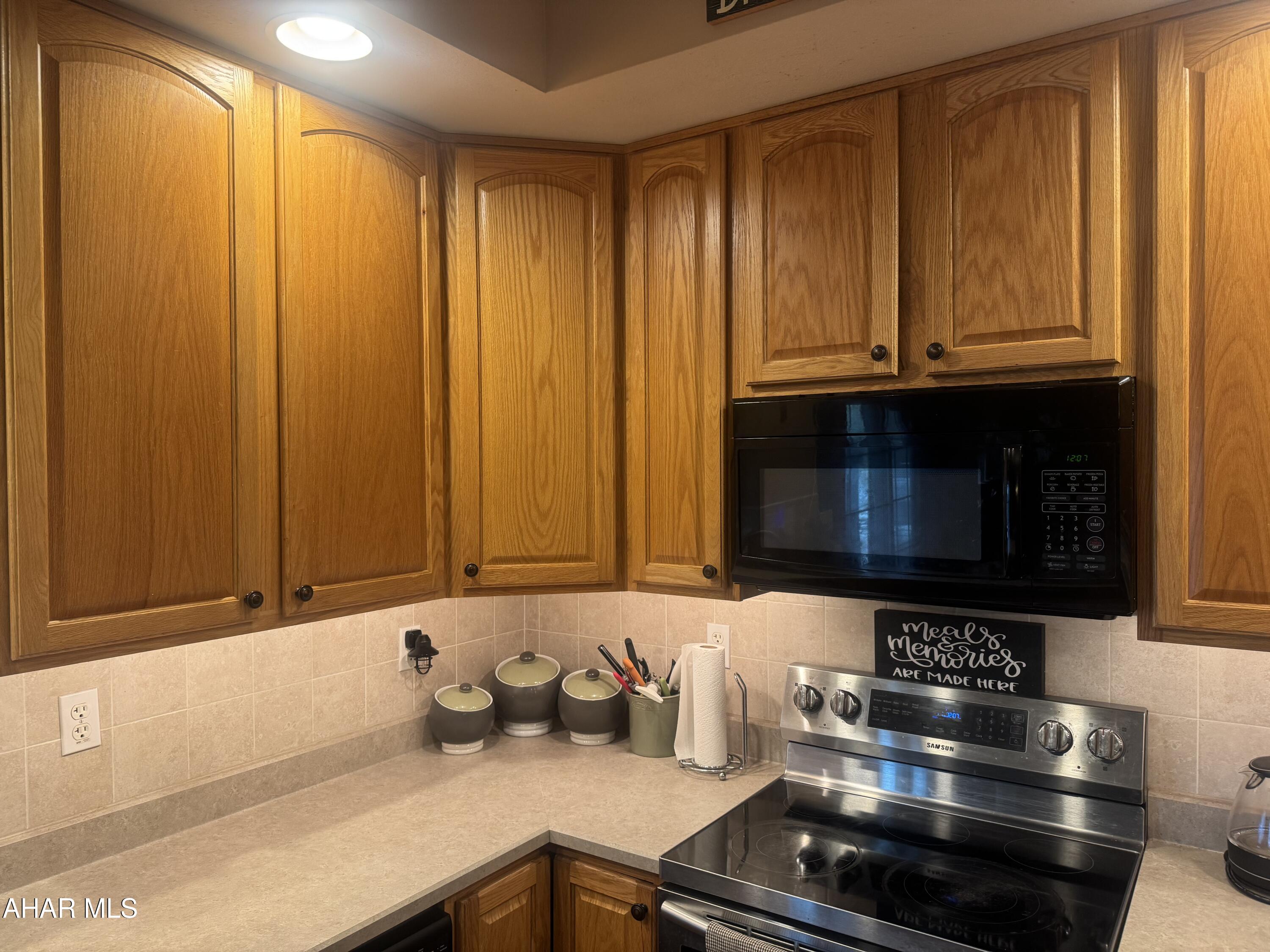 2722 Munster Road Ebensburg, PA 15931 - Photo 6 of 55