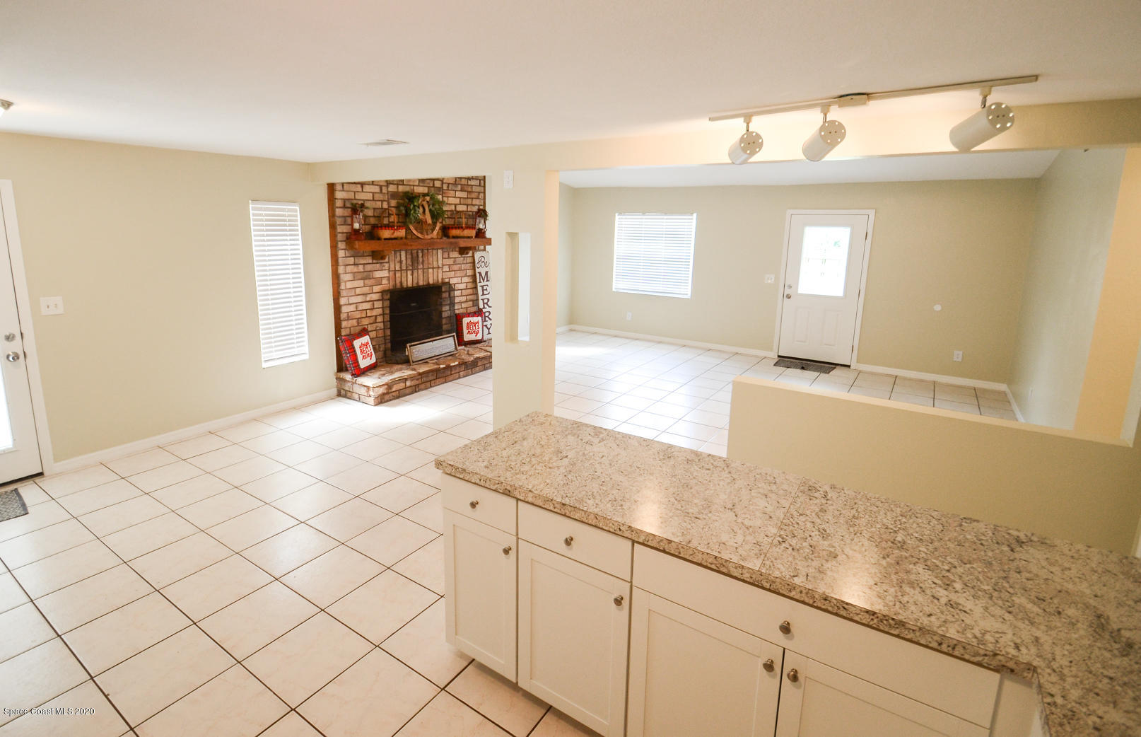 249 Flamingo Road Oak Hill, FL 32759 - Photo 11 of 33 DSC_1499