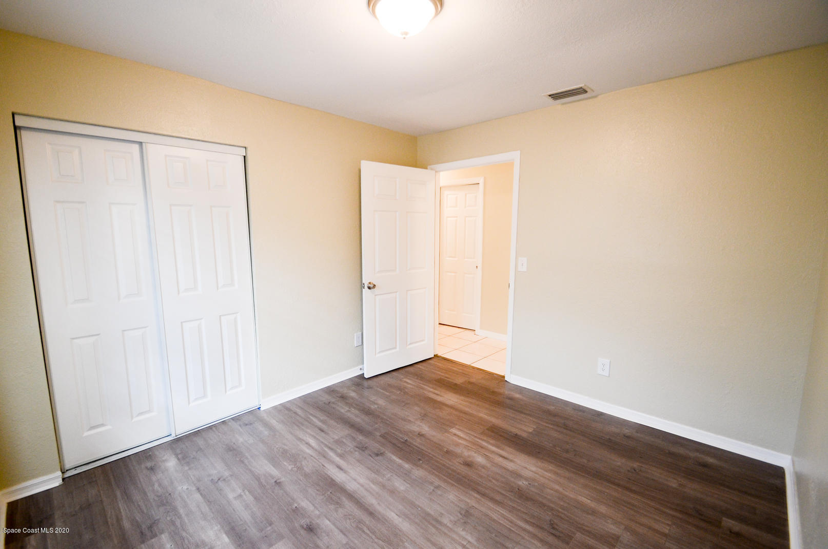 249 Flamingo Road Oak Hill, FL 32759 - Photo 19 of 33 DSC_1522