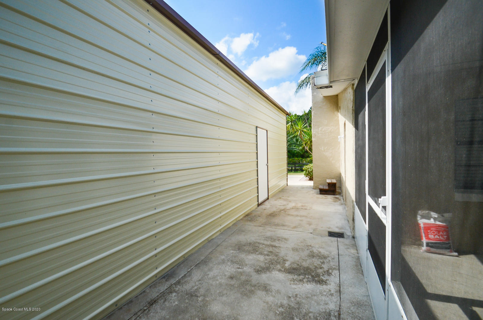 249 Flamingo Road Oak Hill, FL 32759 - Photo 25 of 33 DSC_1908