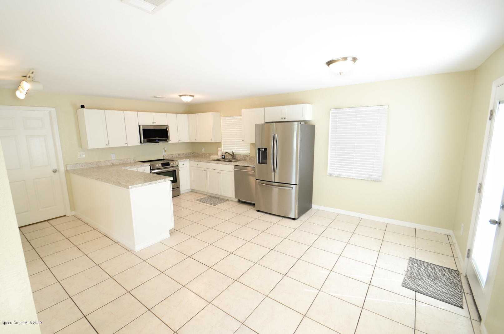 249 Flamingo Road Oak Hill, FL 32759 - Photo 7 of 33 DSC_1456
