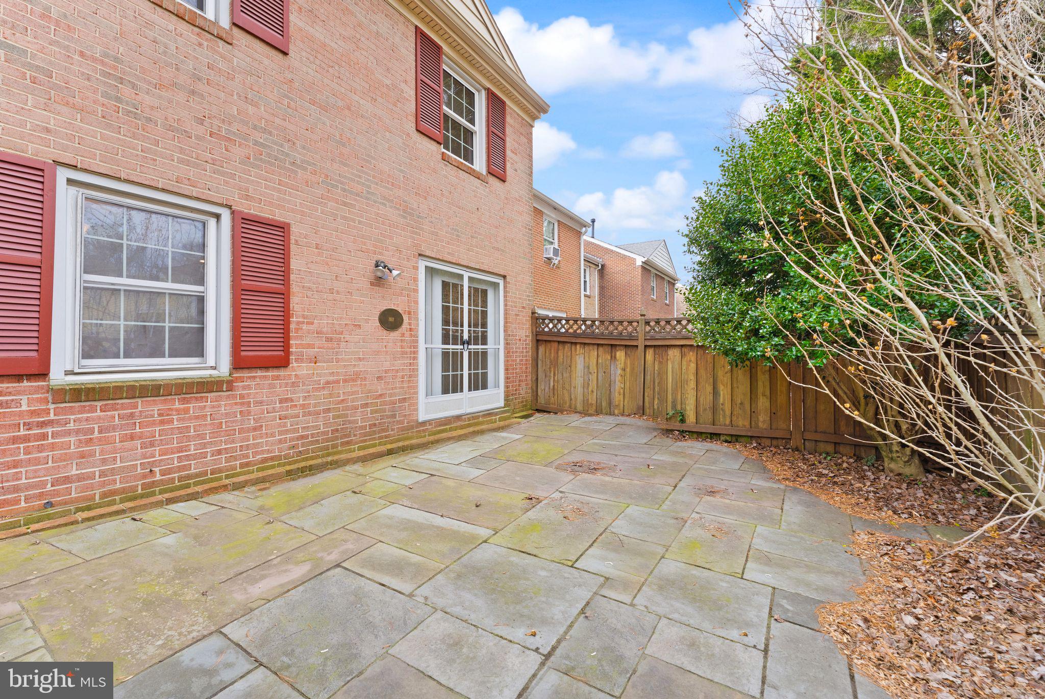 9710 Cardinal Road Fairfax, VA 22030 - Photo 47 of 51 Gallery Image 47