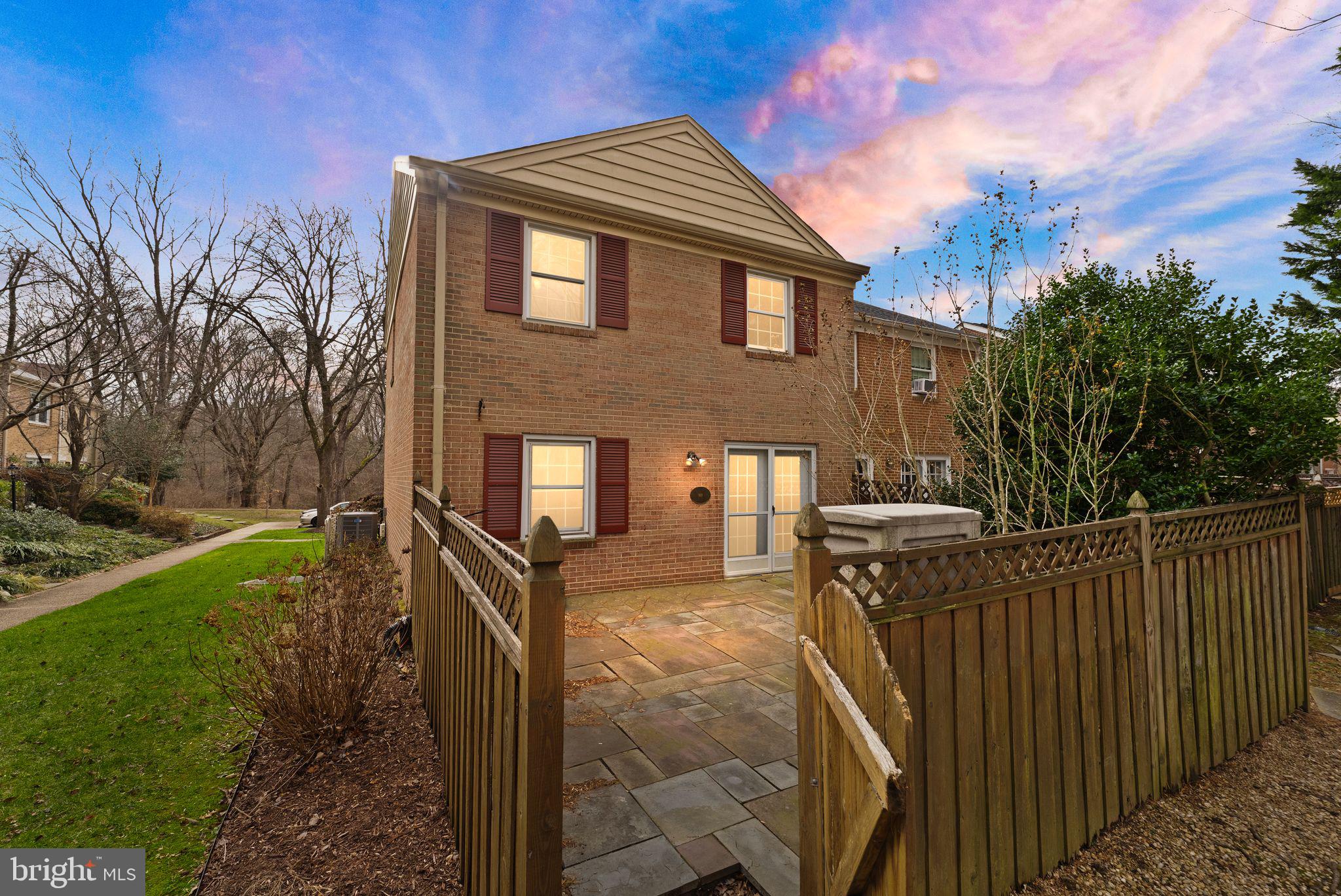 9710 Cardinal Road Fairfax, VA 22030 - Photo 48 of 51 Gallery Image 48