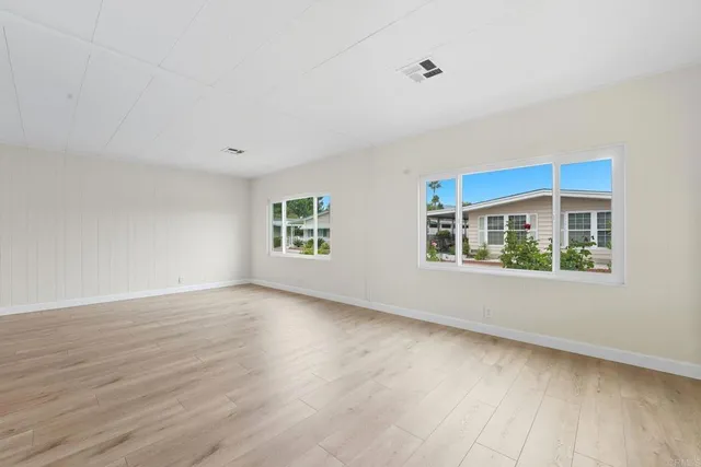 $199,500 | 2250 North Broadway, Unit 4, Escondido, CA 92026