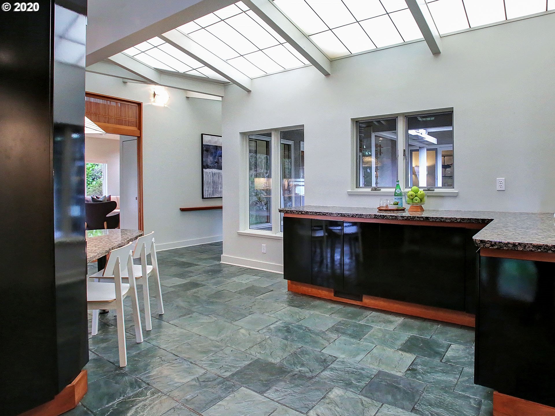 4839 Southwest Patton Road Portland, OR 97221 - Photo 17 of 32 Gallery Image 17