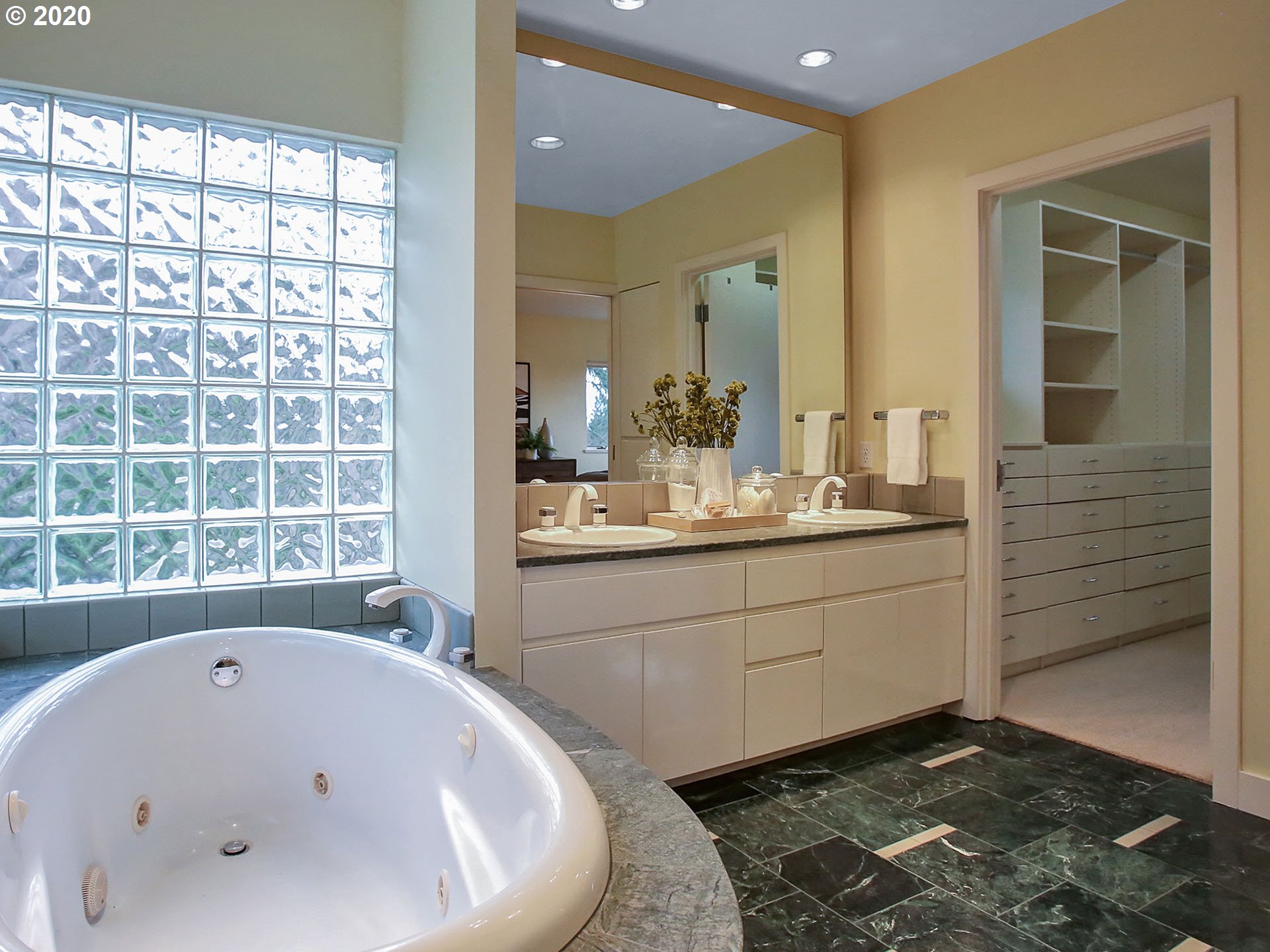 4839 Southwest Patton Road Portland, OR 97221 - Photo 25 of 32 Gallery Image 25