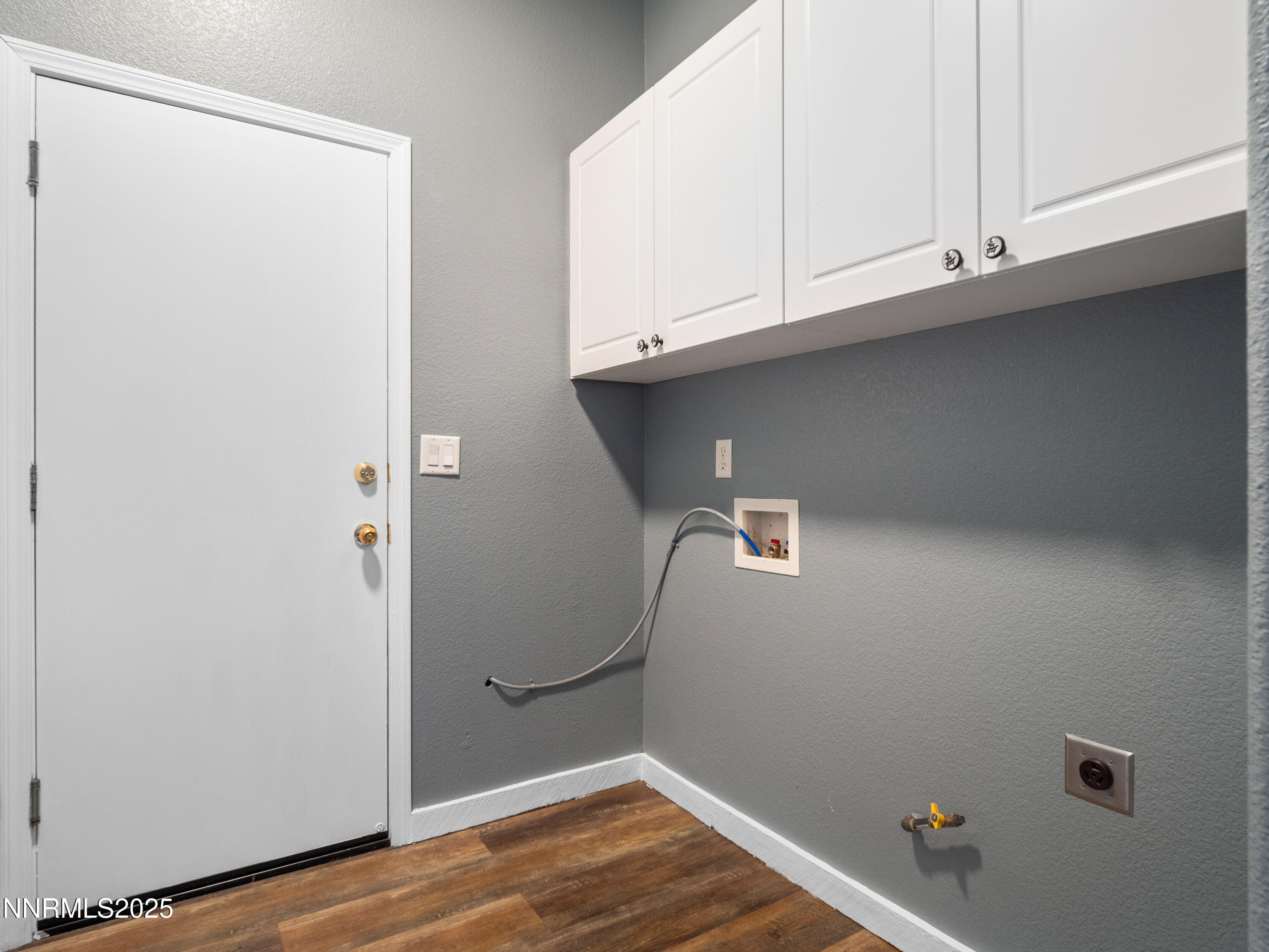 117 Elk Horn Drive Dayton, NV 89403 - Photo 32 of 59 a view of an empty room