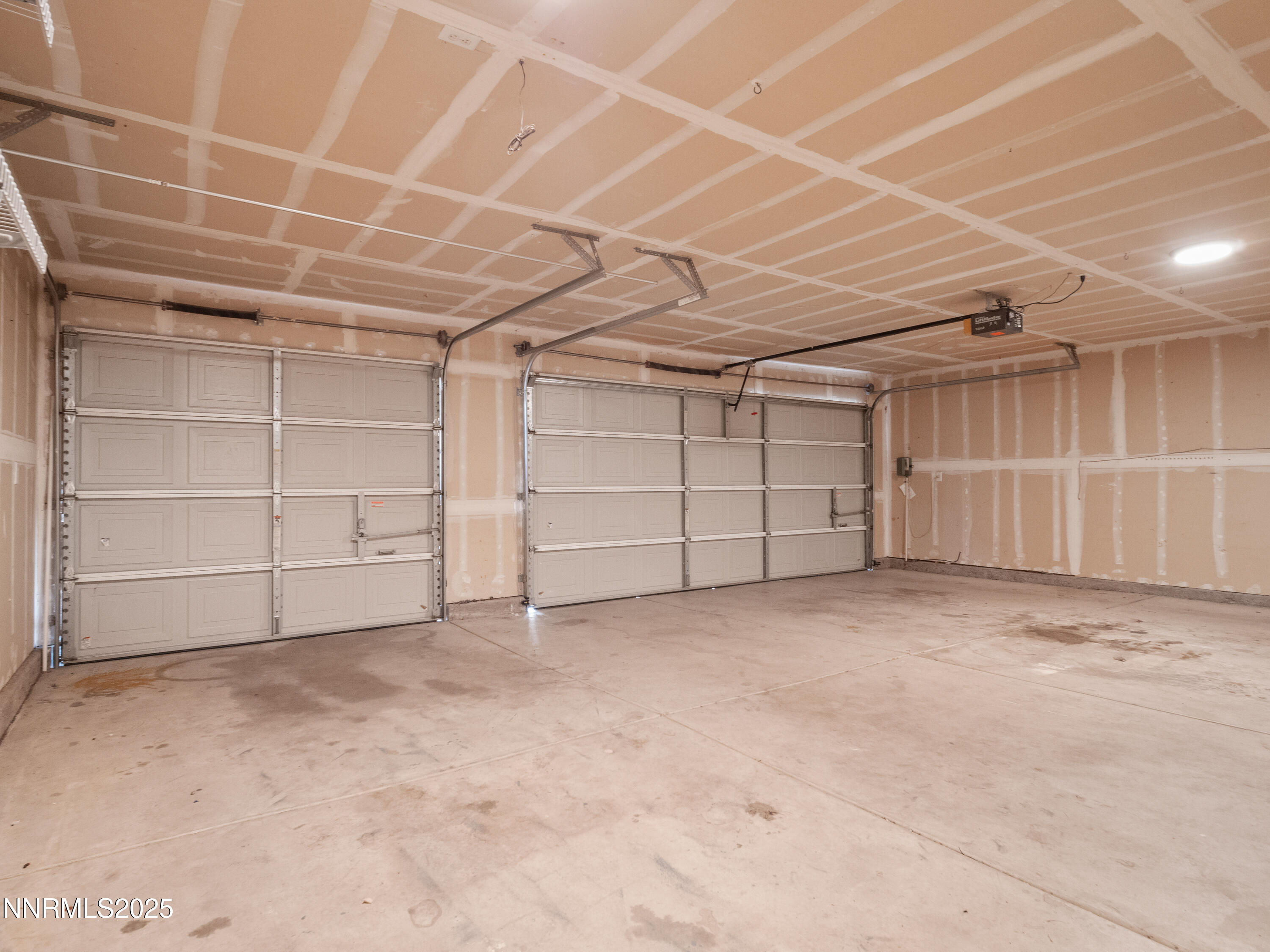 117 Elk Horn Drive Dayton, NV 89403 - Photo 33 of 59 Photo-14