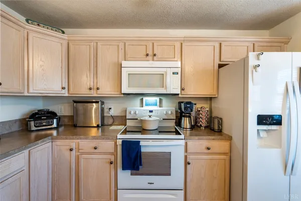 $289,900 | 651 Wyndhurst Drive, Lynchburg, VA 24502