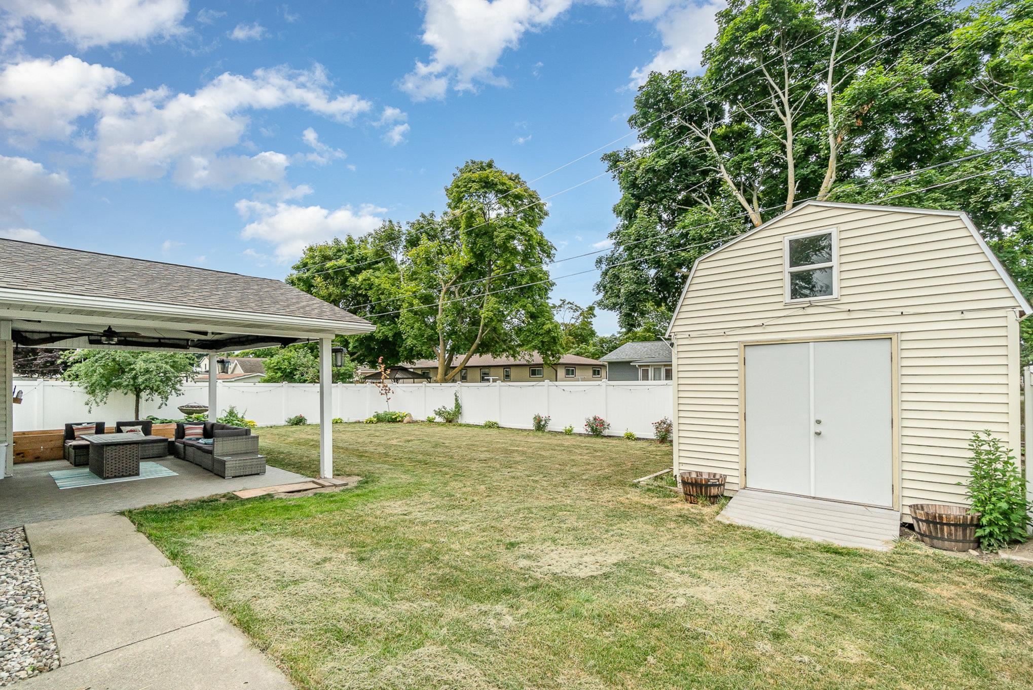 345 10th Street Sebewaing, MI 48759 - Photo 5 of 24 Gallery Image 5