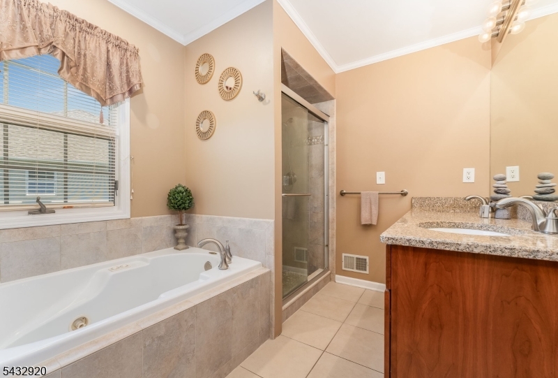 34 Pond Ridge Drive Clinton, NJ 08809 - Photo 27 of 41
