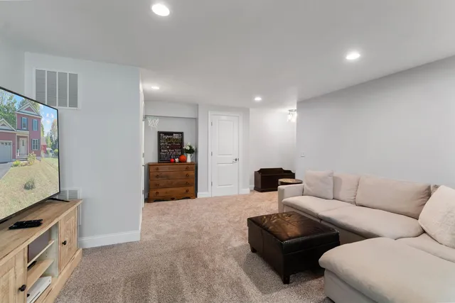 $529,000 | 1 Sienna Lane, Essex Junction, VT 05452