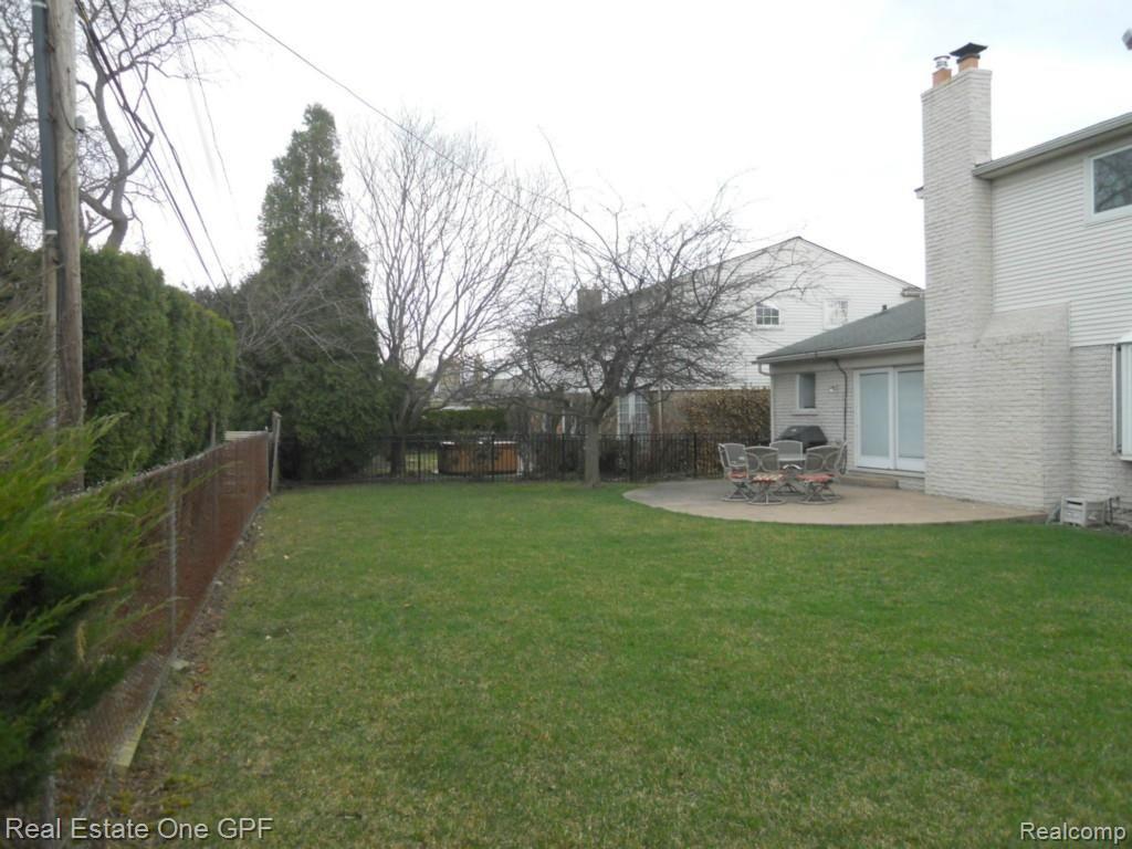 723 Canterbury Road Grosse Pointe, MI 48236 - Photo 30 of 30 30 DSCN1641.jpg