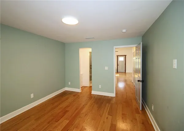 $2,300 | 49 New Street, Buford, GA 30518