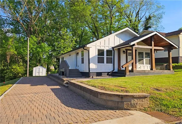 $2,300 | 49 New Street, Buford, GA 30518