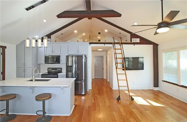 $2,300 | 49 New Street, Buford, GA 30518