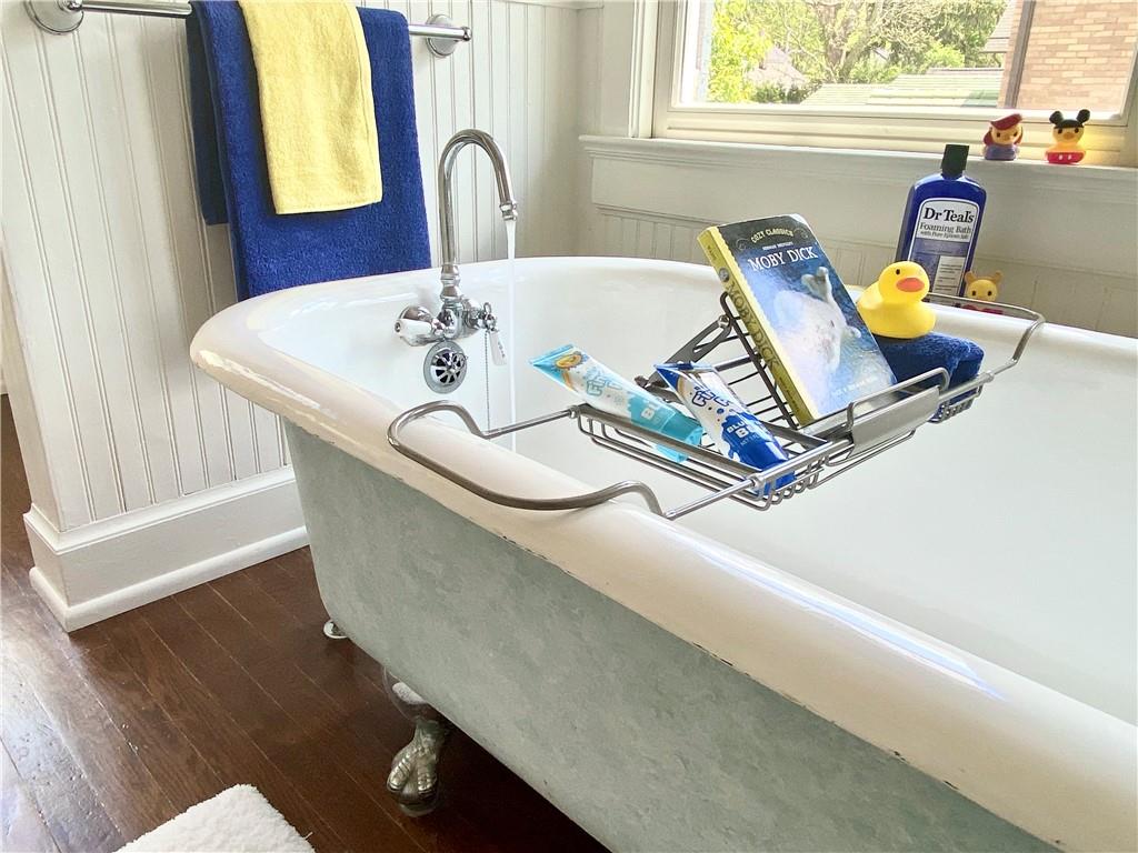604 Pine Road Sewickley, PA 15143 - Photo 18 of 24 a living room with furniture and window