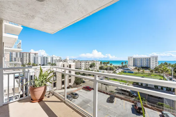 $3,500 | 1600 South Ocean Drive, Unit 7H, Hollywood, FL 33019