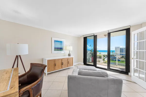 $3,500 | 1600 South Ocean Drive, Unit 7H, Hollywood, FL 33019