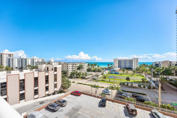 $3,500 | 1600 South Ocean Drive, Unit 7H, Hollywood, FL 33019