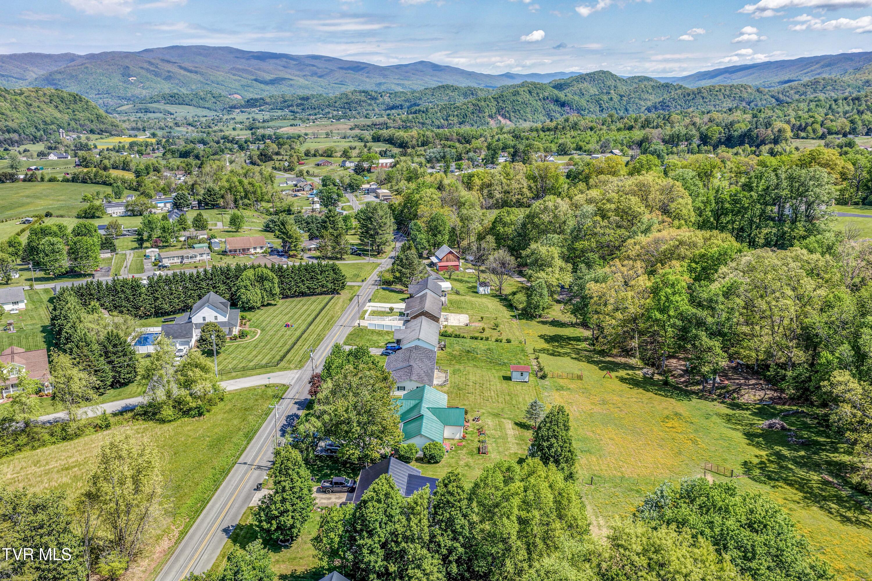 2545 Siam Road Elizabethton, TN 37643 - Photo 64 of 76 DJI_20260420114531_0689_D_90_D_91_D_92_D
