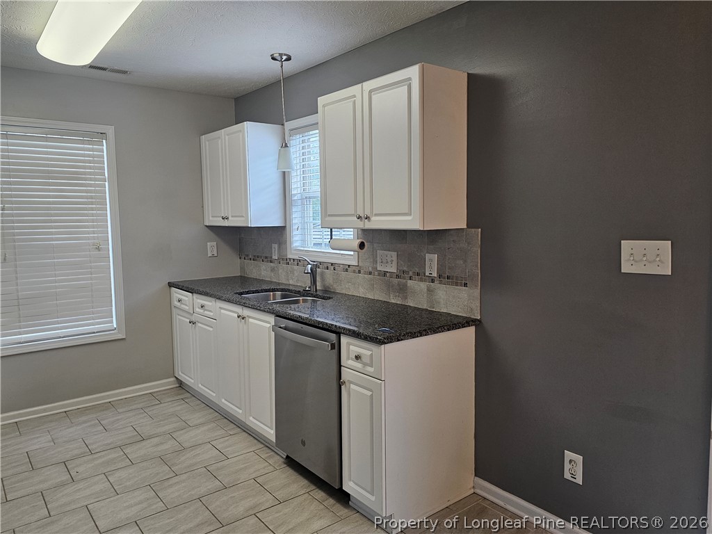 5708 Spreading Branch Road Hope Mills, NC 28348 - Photo 6 of 21